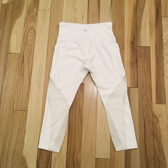 Athleta Fearless Mudra Capri Tight Leggings White - Picture 5 of 10